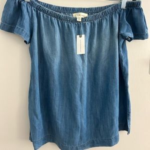 Cloth & Stone Chambray Top